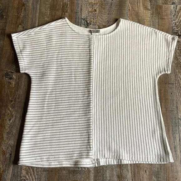 Mododoc | Short sleeve  Cotton Blend Top - Picture 5 of 8